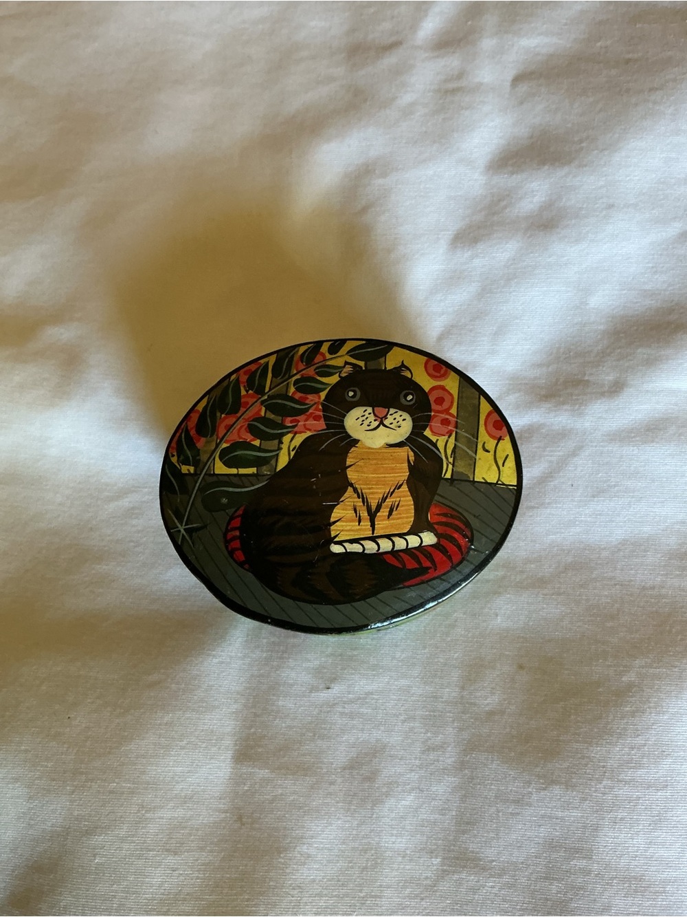 Lacquer Cat Trinket Box